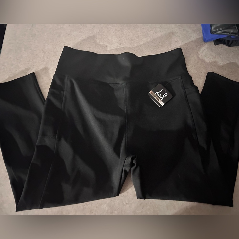 LEGGINGS